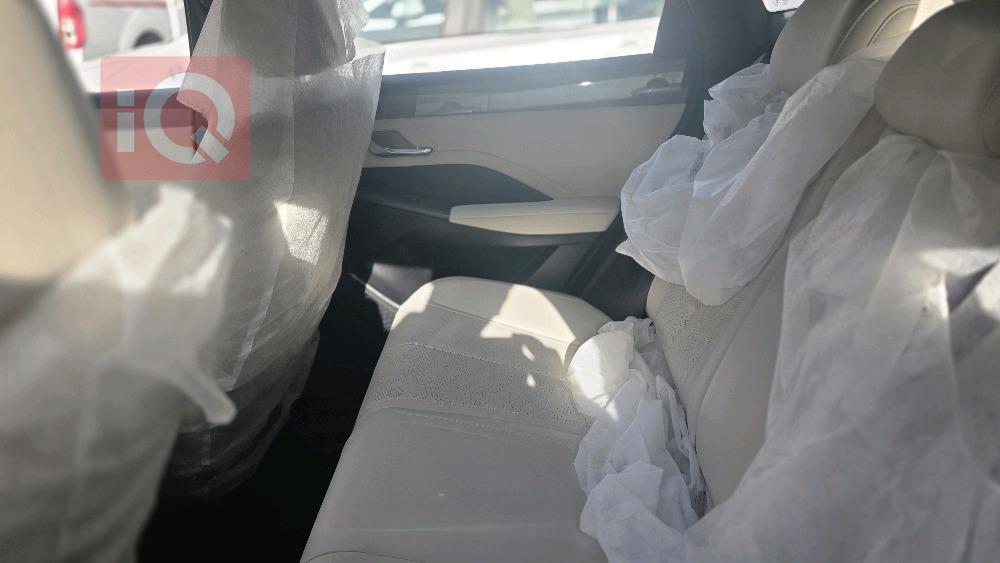 بي واي دي Qin Plus